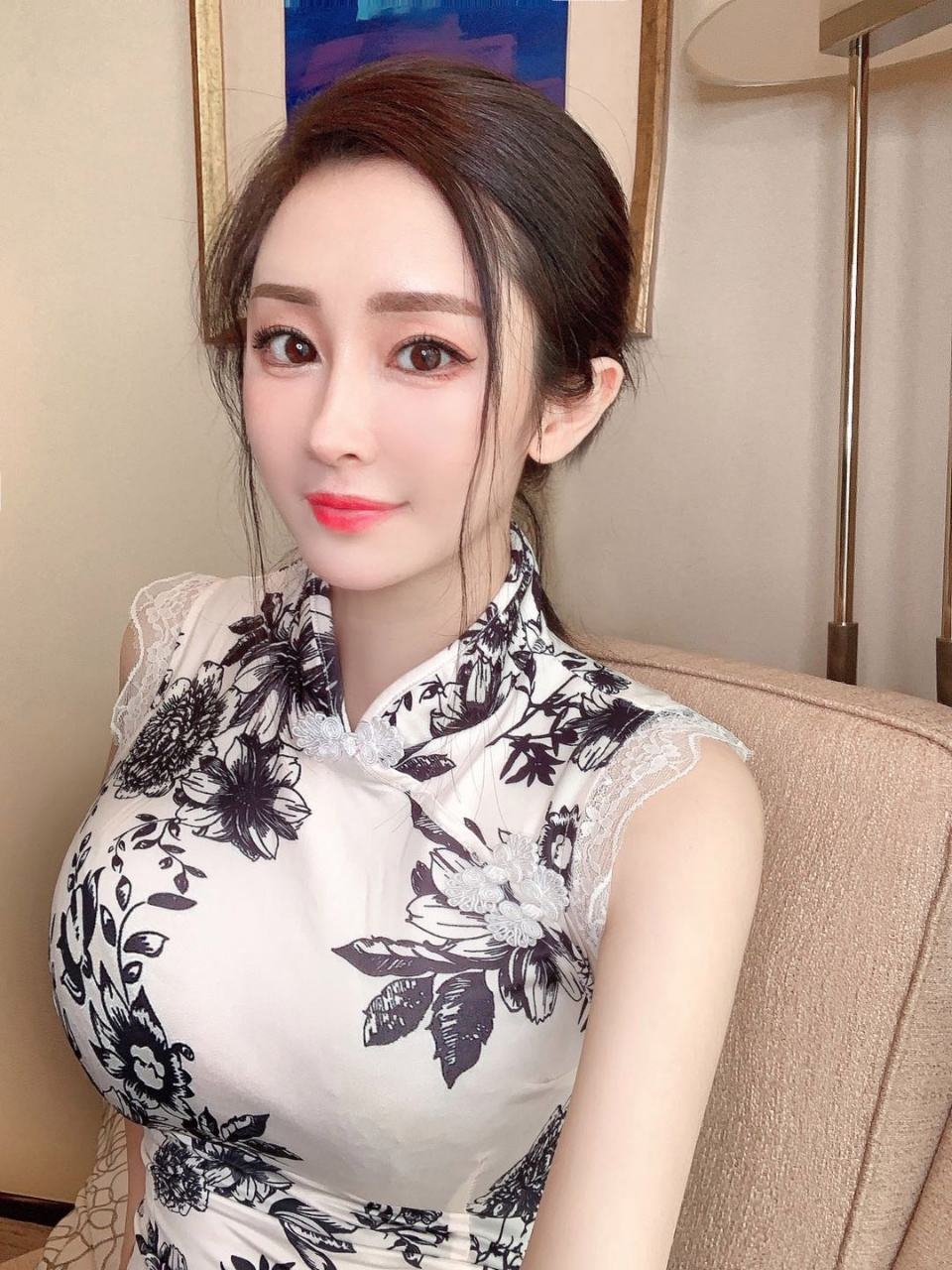 上海长期伴游招聘信息(上海私人伴游招聘包吃住)